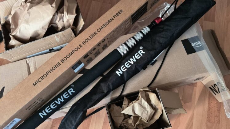 Unboxing Neewer MS-300C Carbon Microphone boom pole